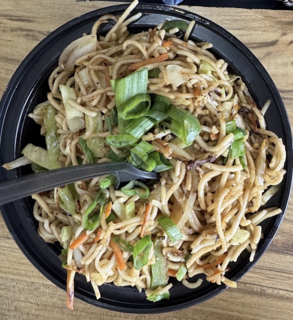 Hakka Noodles or Classic Fried Rice 
